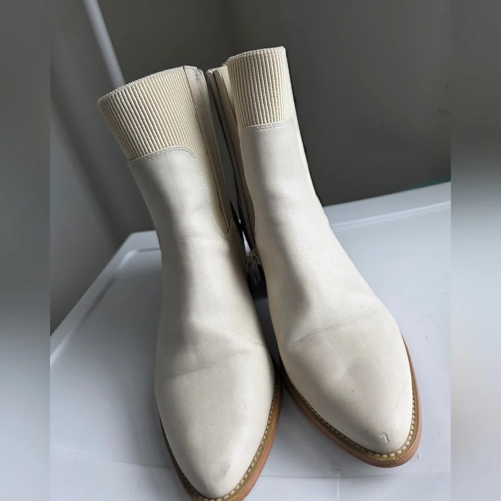 DV by Dolce Vita Perpetua Booties Women's cream color sz 9 - Picture 2 of 8